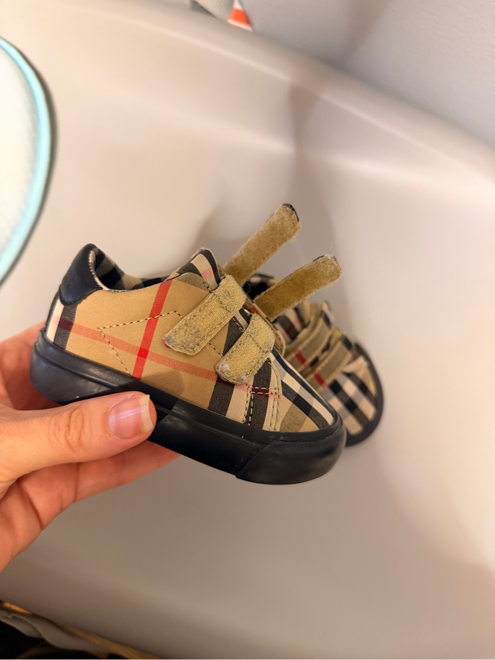 Burberry Kids Plaid Velcro Sneakers - Beige/Black. Size 17 excellent condition - Picture 2 of 6